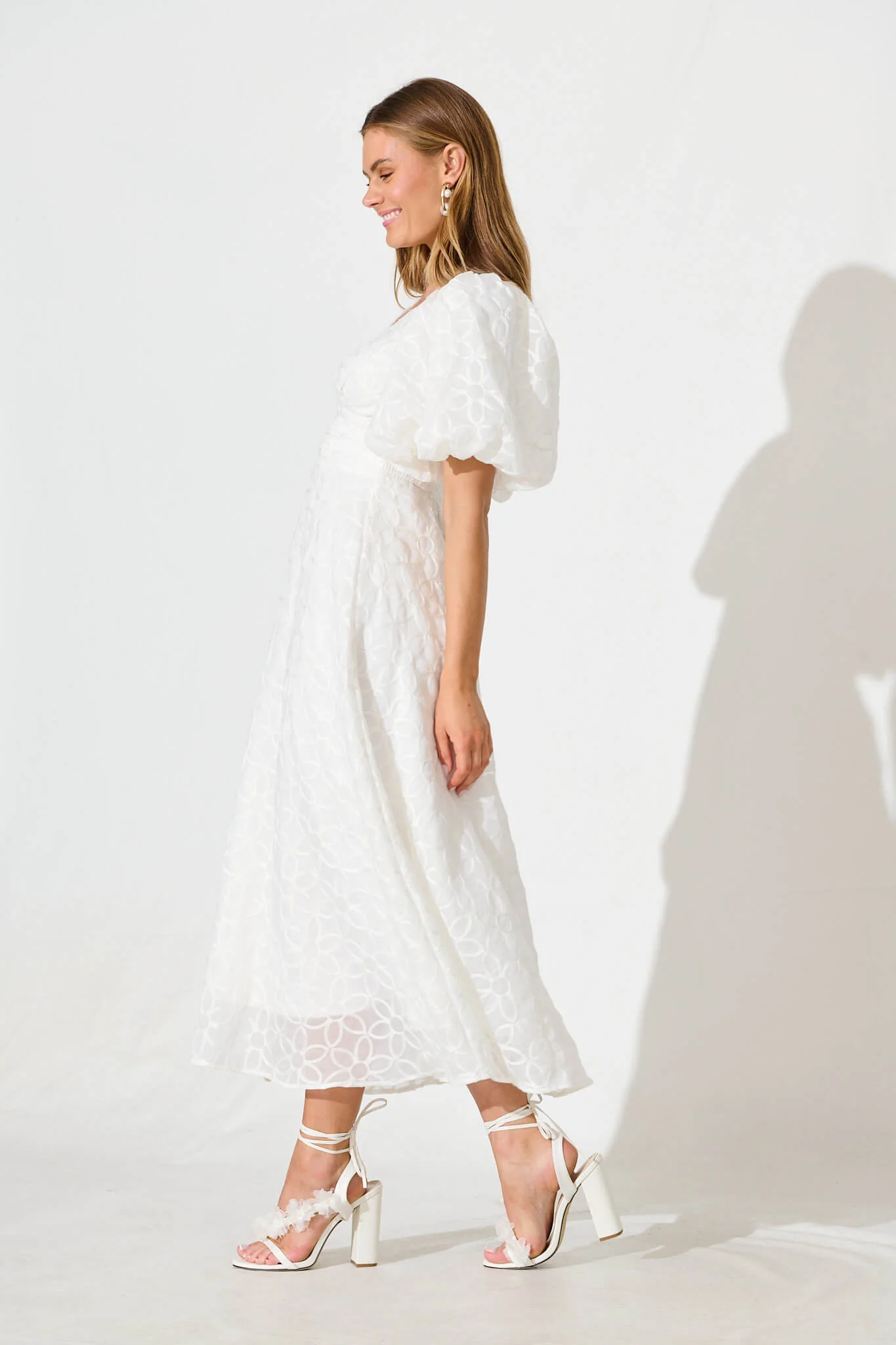 Countess Maxi Dress In White Embroidered Organza - Image 3